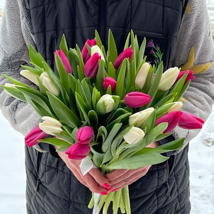 Букет из белых ирозовых тюльпанов - купить с доставкой в по Армавиру