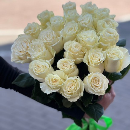 Букет из белых роз - купить с доставкой в по Армавиру